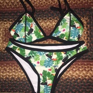 2 for $15 bathing suits!! Cupshe Toucan bikini